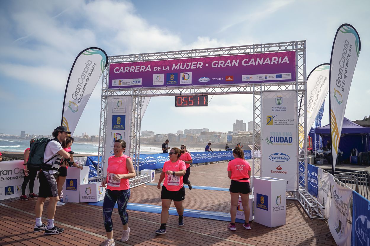 Las fotos de meta de la Carrera de la Mujer de Gran Canaria 11 54 22 15701 O