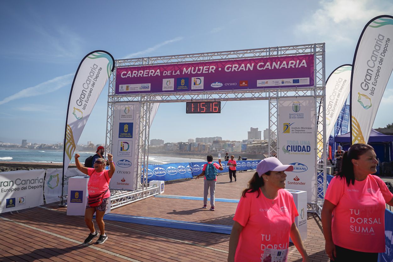 Las fotos de meta de la Carrera de la Mujer de Gran Canaria 12 14 26 15701 O