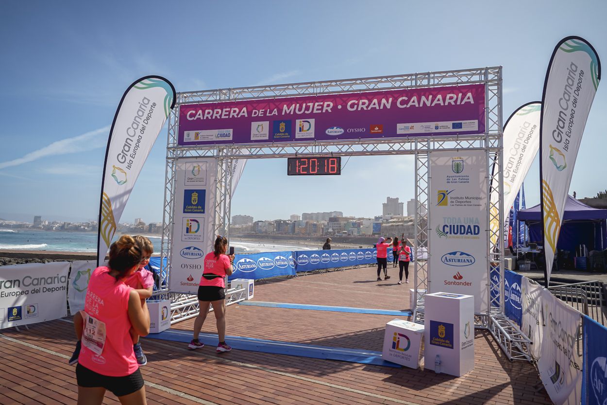 Las fotos de meta de la Carrera de la Mujer de Gran Canaria 12 19 29 15701 O