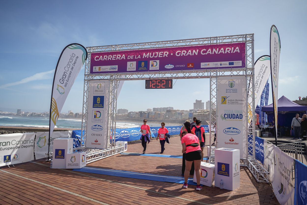 Las fotos de meta de la Carrera de la Mujer de Gran Canaria 12 24 32 15701 O