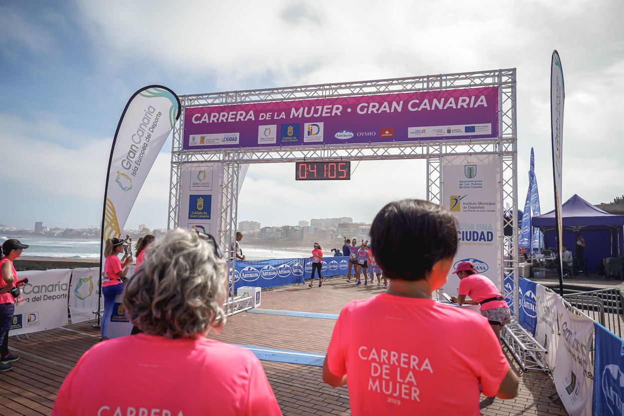Las fotos de meta de la Carrera de la Mujer de Gran Canaria 11 40 16 15701 O