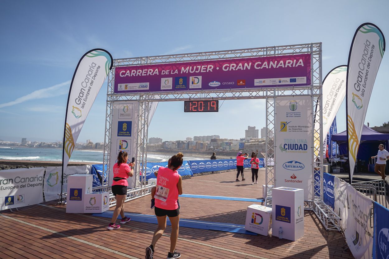 Las fotos de meta de la Carrera de la Mujer de Gran Canaria 12 19 30 15701 O