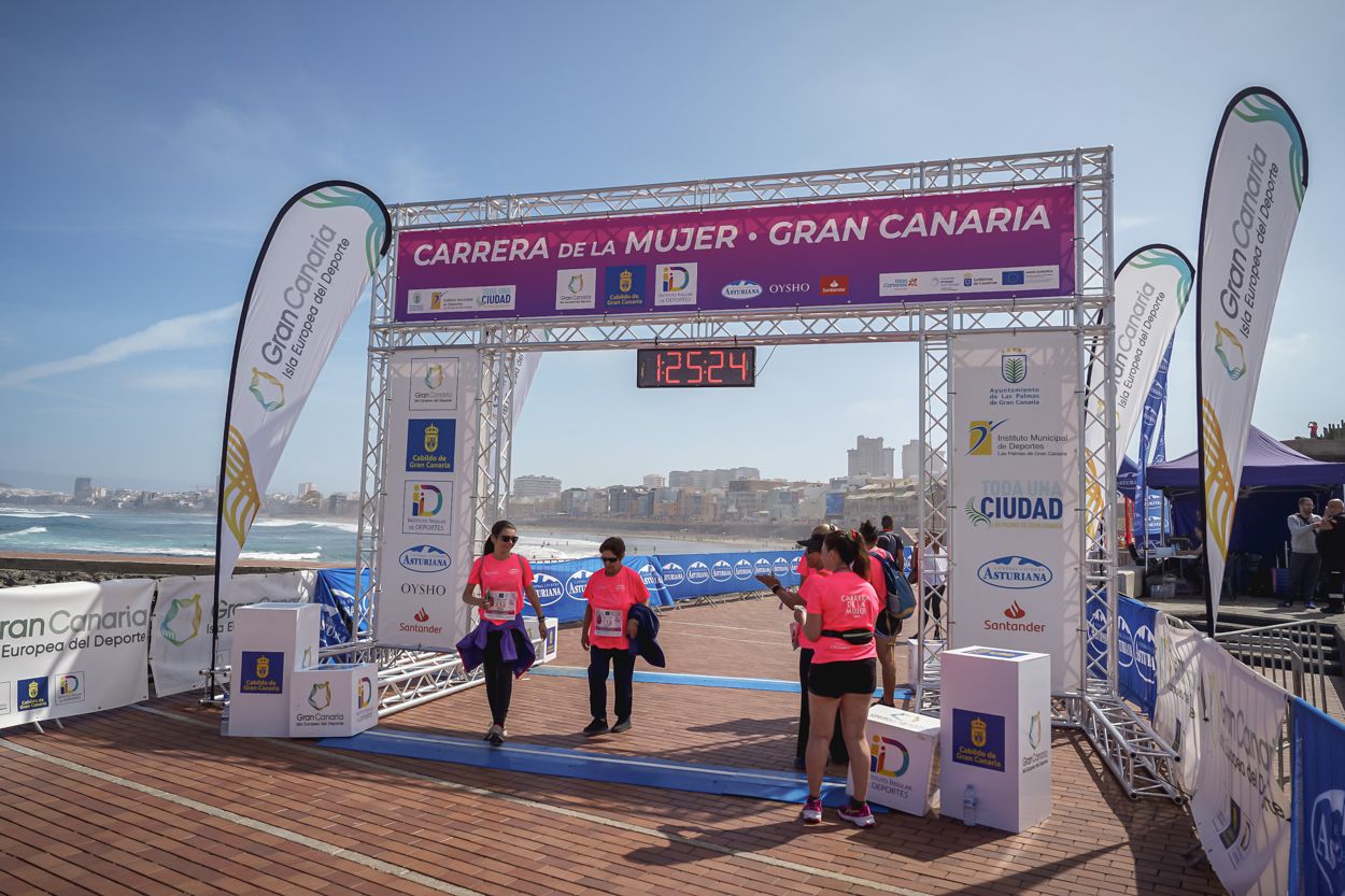 Las fotos de meta de la Carrera de la Mujer de Gran Canaria 12 24 35 15701 O