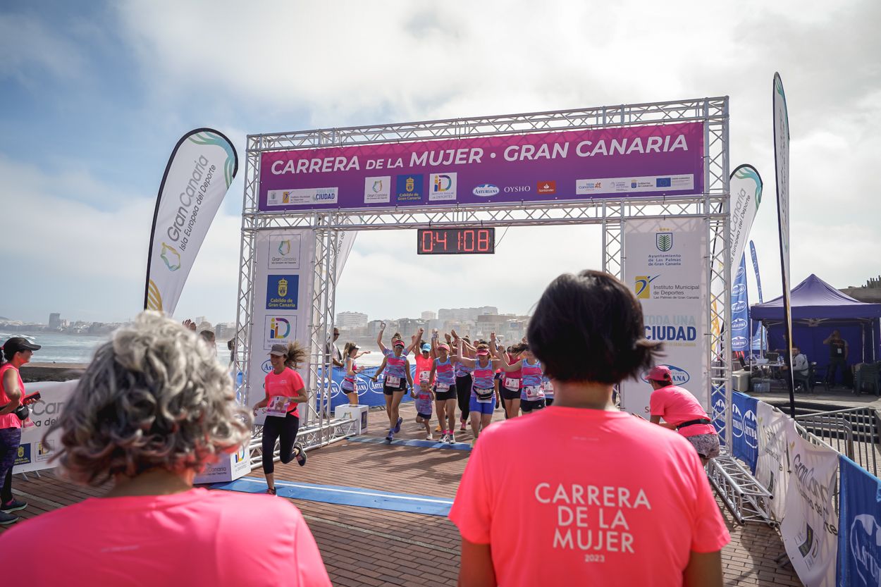 Las fotos de meta de la Carrera de la Mujer de Gran Canaria 11 40 19 15701 O