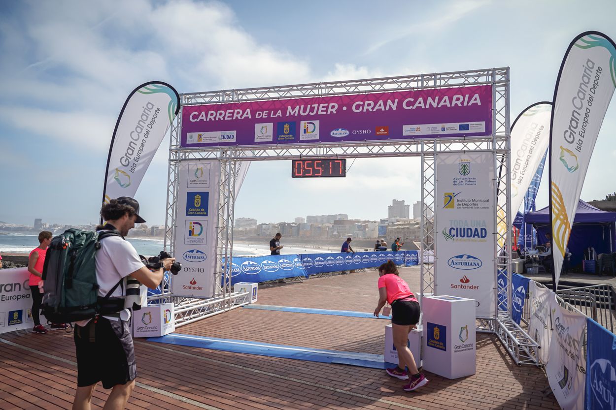 Las fotos de meta de la Carrera de la Mujer de Gran Canaria 11 54 27 15701 O