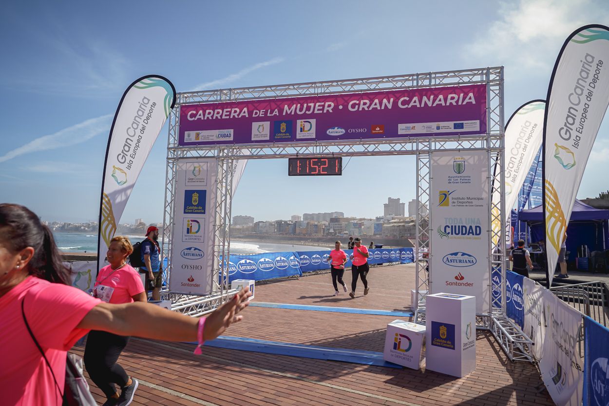 Las fotos de meta de la Carrera de la Mujer de Gran Canaria 12 14 32 15701 O