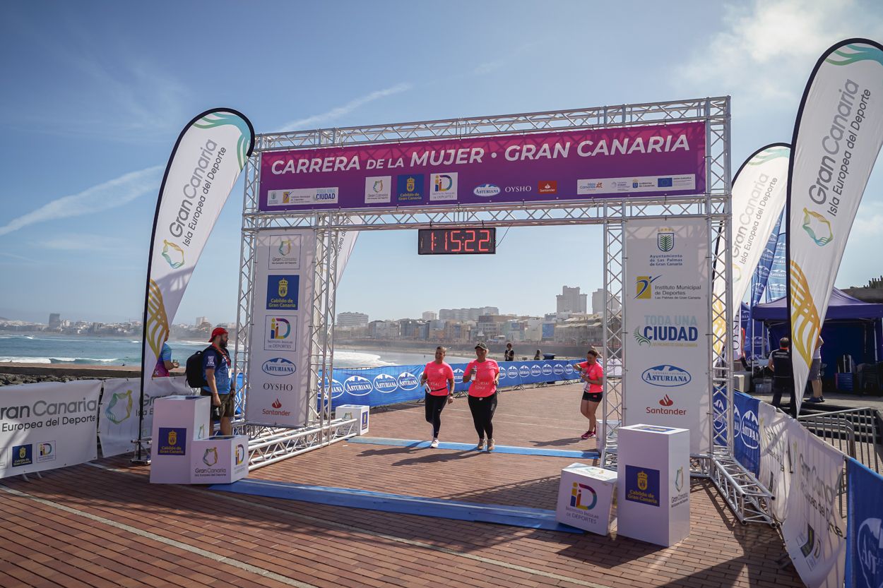 Las fotos de meta de la Carrera de la Mujer de Gran Canaria 12 14 33 15701 O