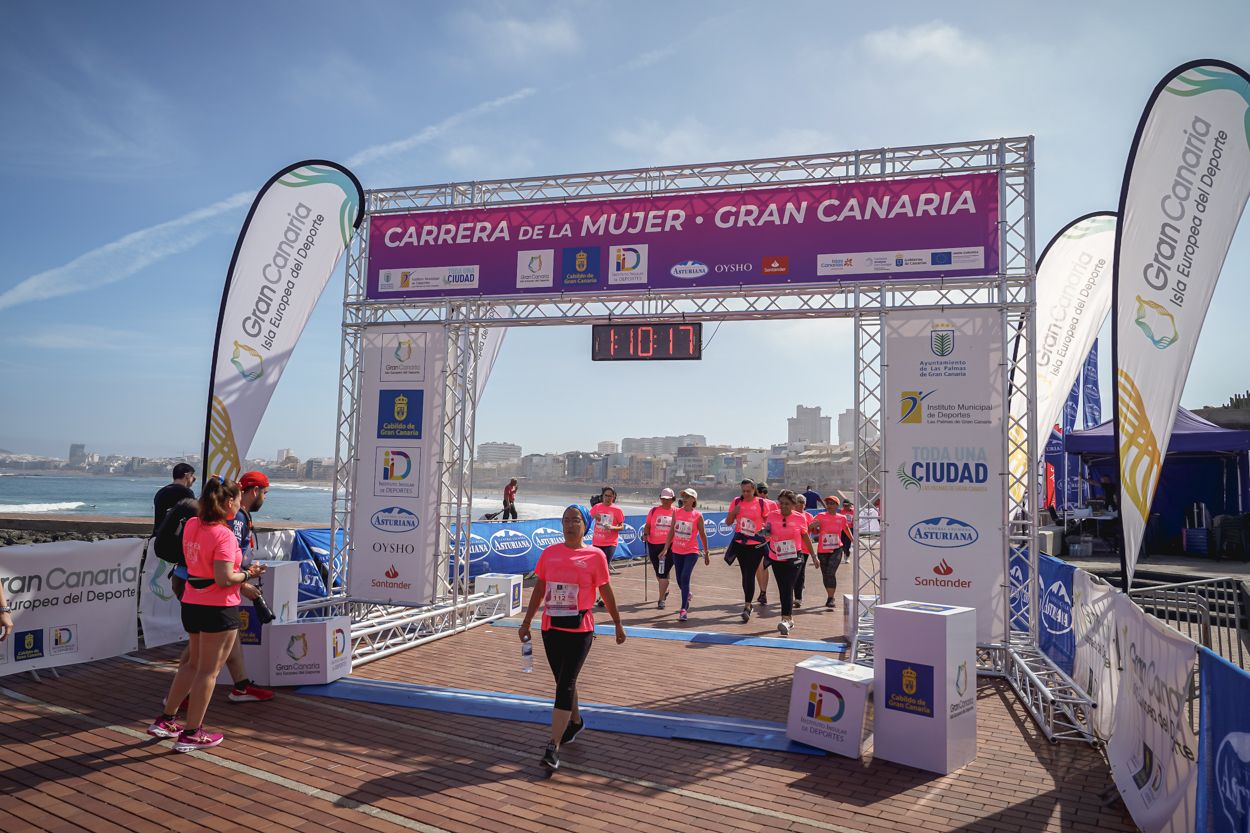Las fotos de meta de la Carrera de la Mujer de Gran Canaria 12 09 28 15701 O