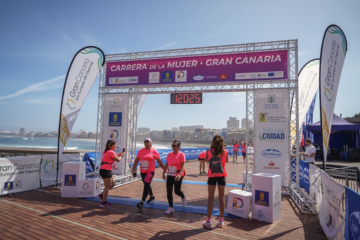 Las fotos de meta de la Carrera de la Mujer de Gran Canaria 12 19 36 15701 O