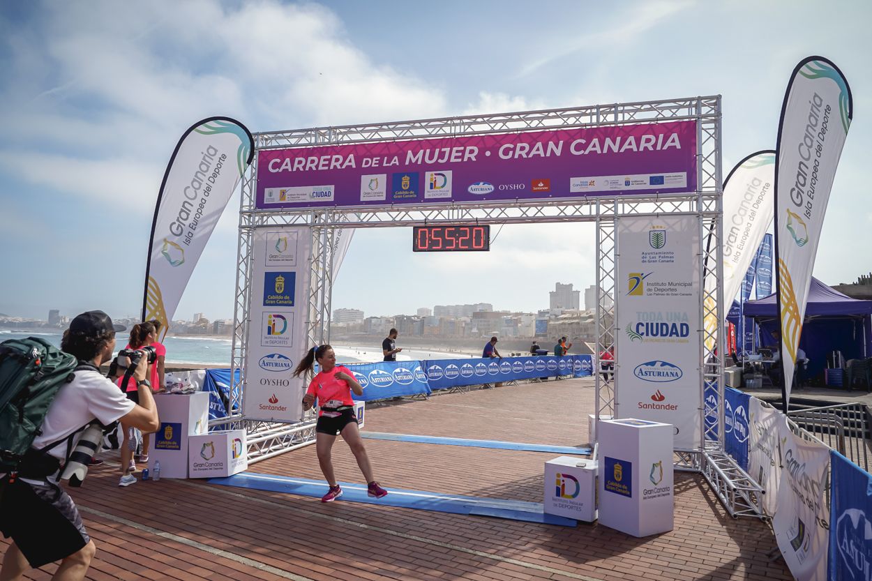 Las fotos de meta de la Carrera de la Mujer de Gran Canaria 11 54 30 15701 O