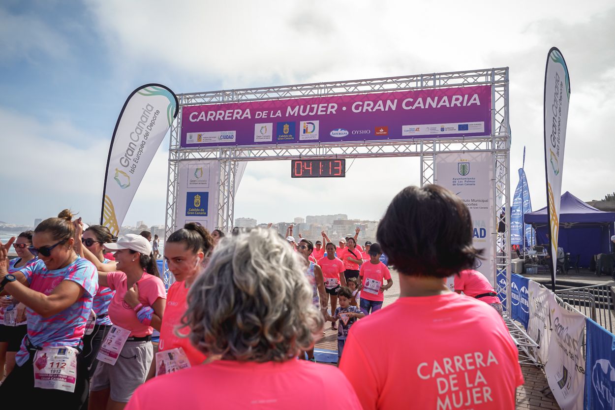 Las fotos de meta de la Carrera de la Mujer de Gran Canaria 11 40 24 15701 O