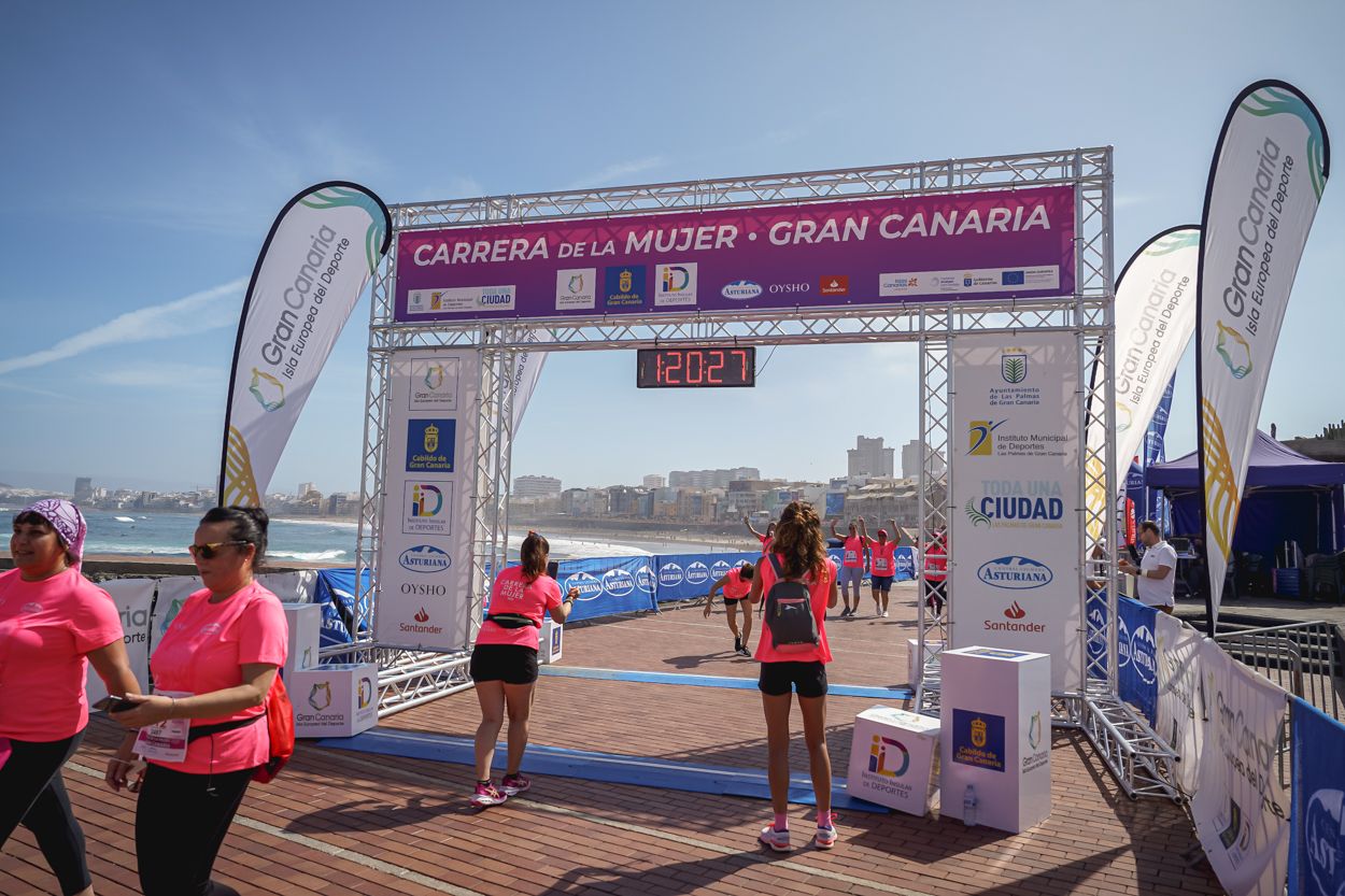 Las fotos de meta de la Carrera de la Mujer de Gran Canaria 12 19 38 15701 O