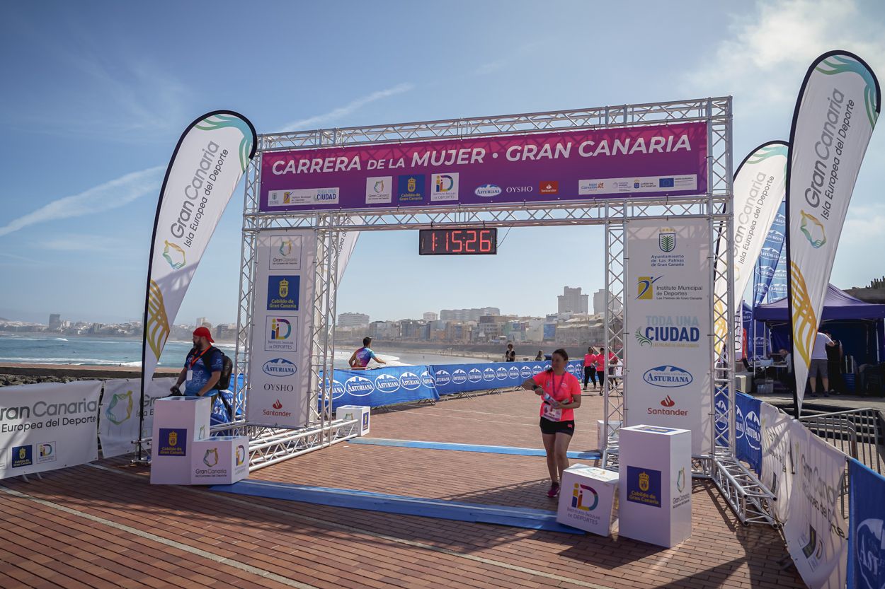Las fotos de meta de la Carrera de la Mujer de Gran Canaria 12 14 37 15701 O