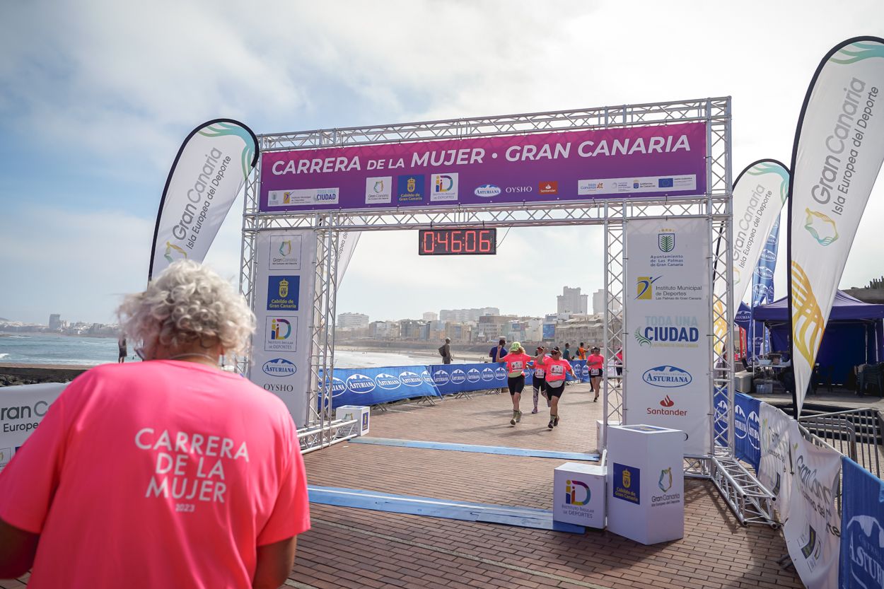 Las fotos de meta de la Carrera de la Mujer de Gran Canaria 11 45 17 15701 O