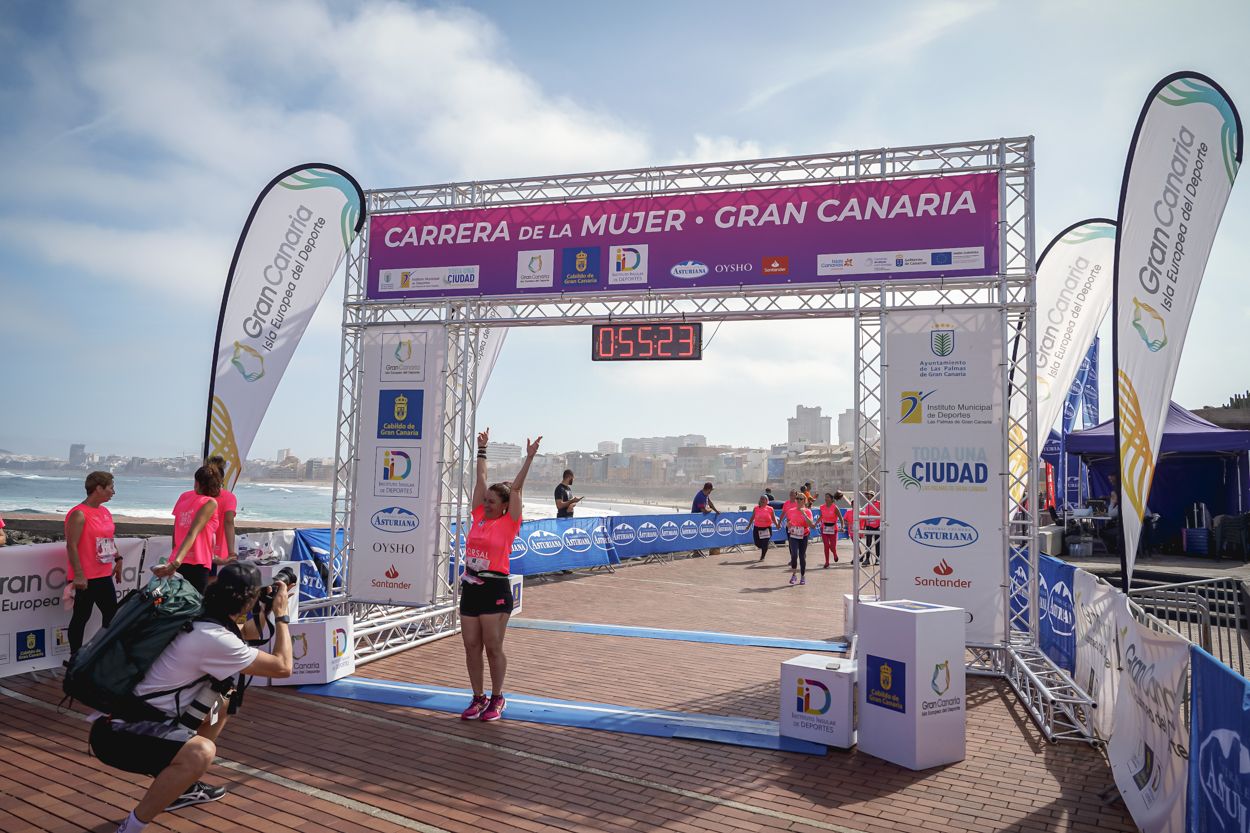 Las fotos de meta de la Carrera de la Mujer de Gran Canaria 11 54 34 15701 O