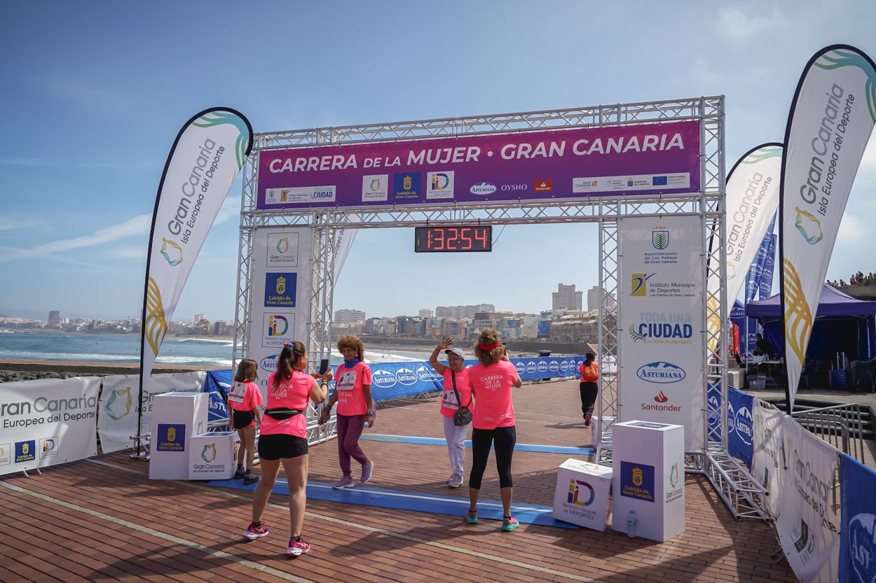 Las fotos de meta de la Carrera de la Mujer de Gran Canaria 12 32 05 15701 O