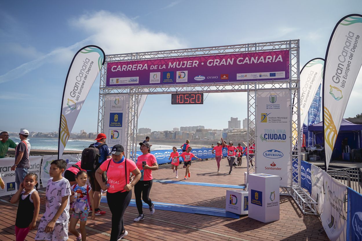 Las fotos de meta de la Carrera de la Mujer de Gran Canaria 12 04 31 15701 O