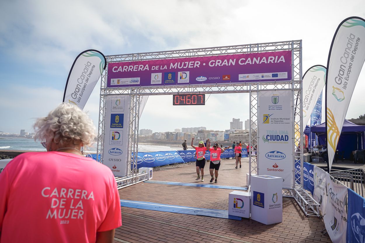 Las fotos de meta de la Carrera de la Mujer de Gran Canaria 11 45 18 15701 O