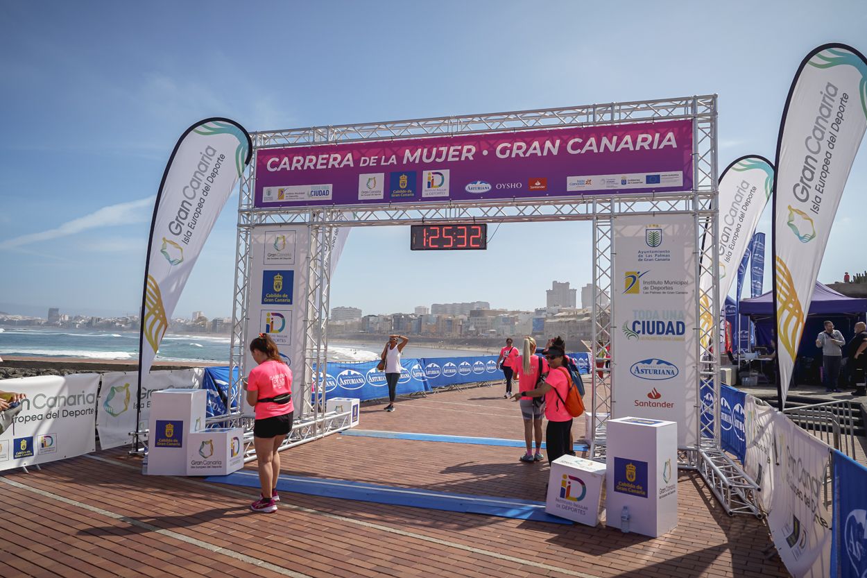 Las fotos de meta de la Carrera de la Mujer de Gran Canaria 12 24 43 15701 O