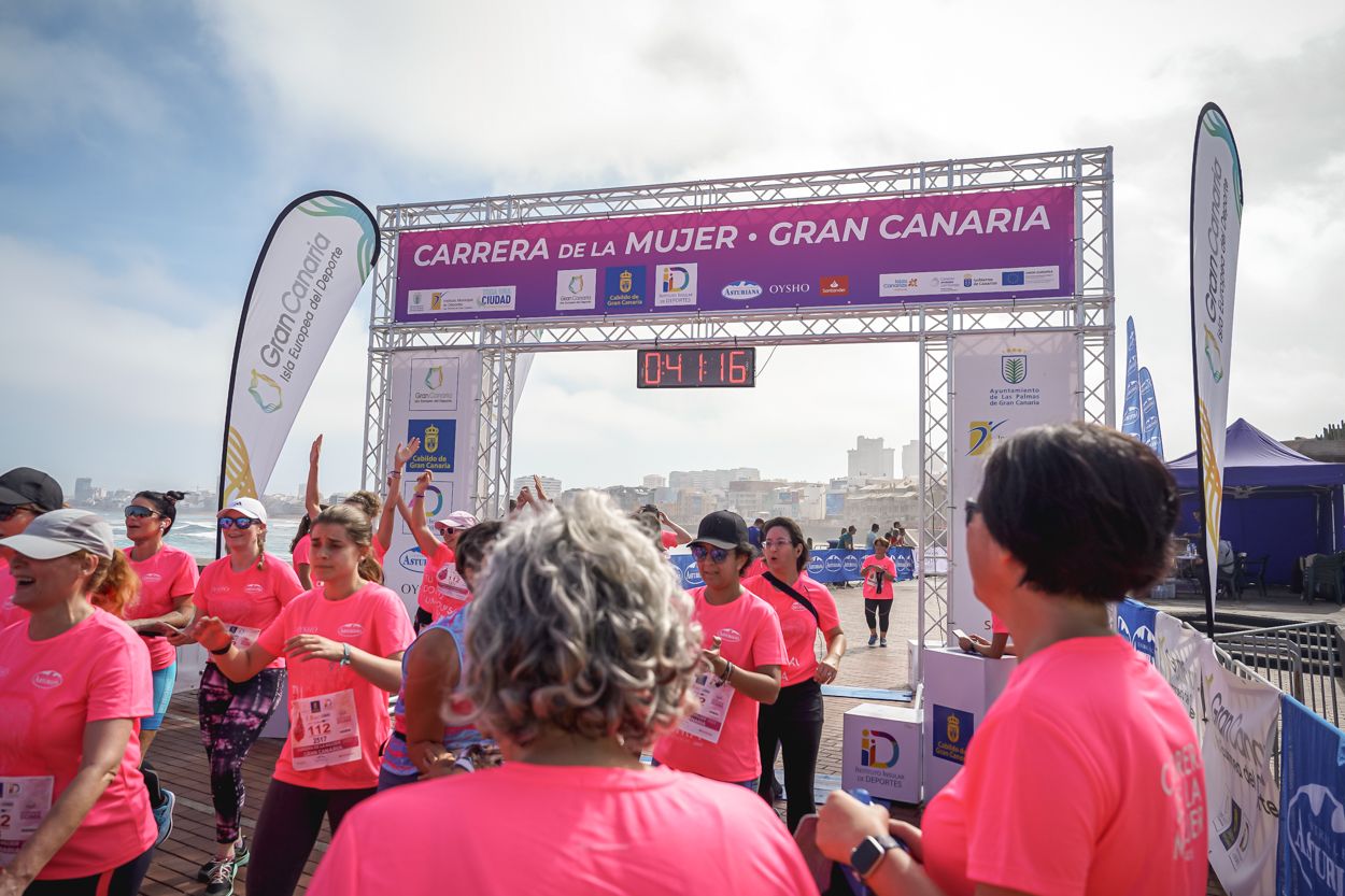 Las fotos de meta de la Carrera de la Mujer de Gran Canaria 11 40 27 15701 O