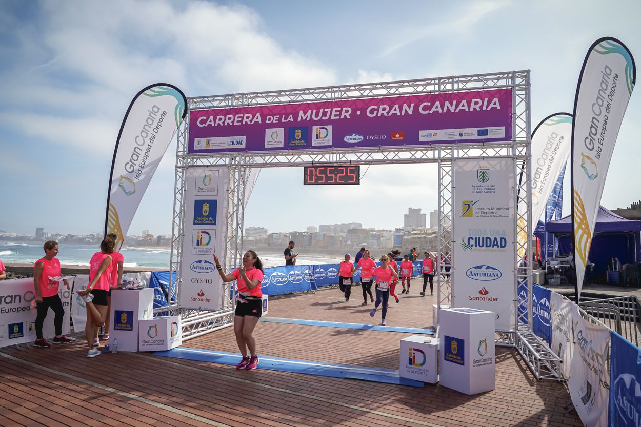 Las fotos de meta de la Carrera de la Mujer de Gran Canaria 11 54 36 15701 O