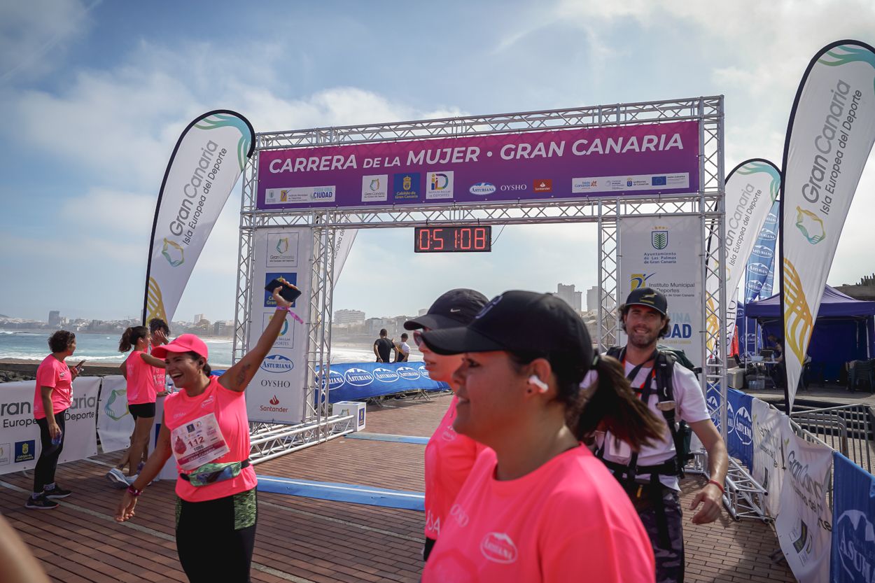 Las fotos de meta de la Carrera de la Mujer de Gran Canaria 11 50 19 15701 O