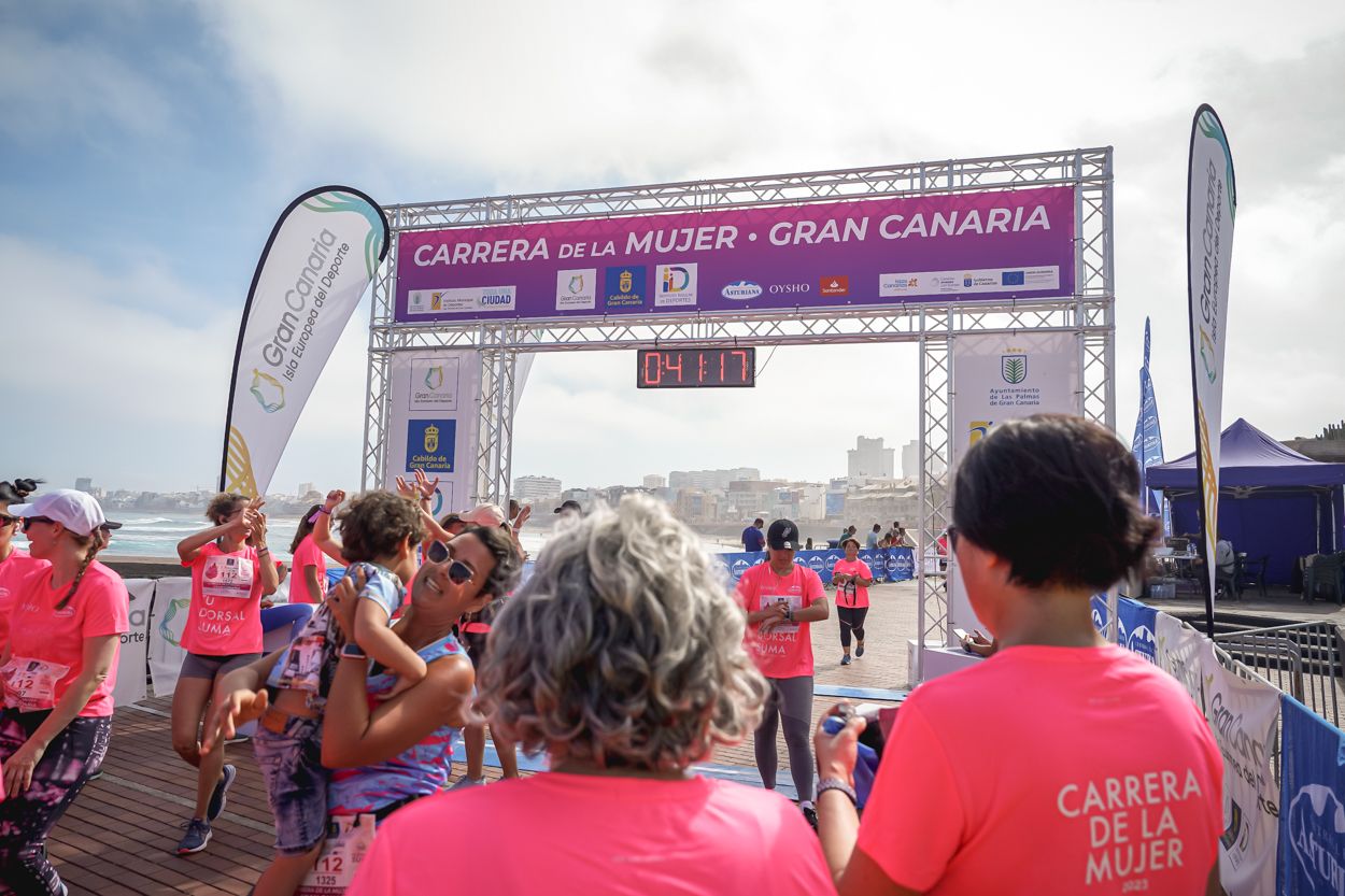 Las fotos de meta de la Carrera de la Mujer de Gran Canaria 11 40 28 15701 O