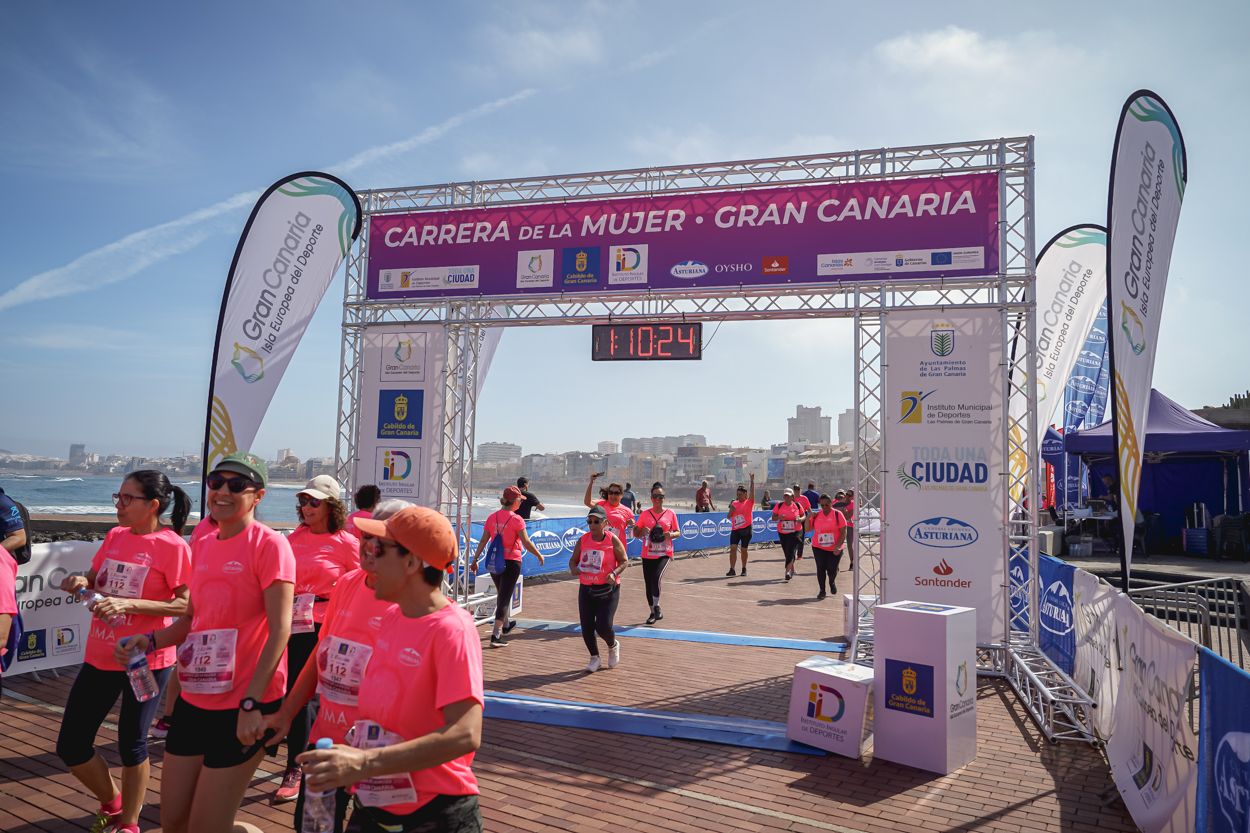 Las fotos de meta de la Carrera de la Mujer de Gran Canaria 12 09 35 15701 O