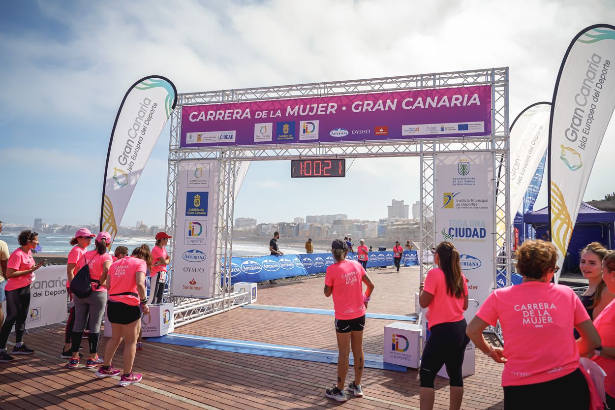 Las fotos de meta de la Carrera de la Mujer de Gran Canaria 11 59 32 15701 O