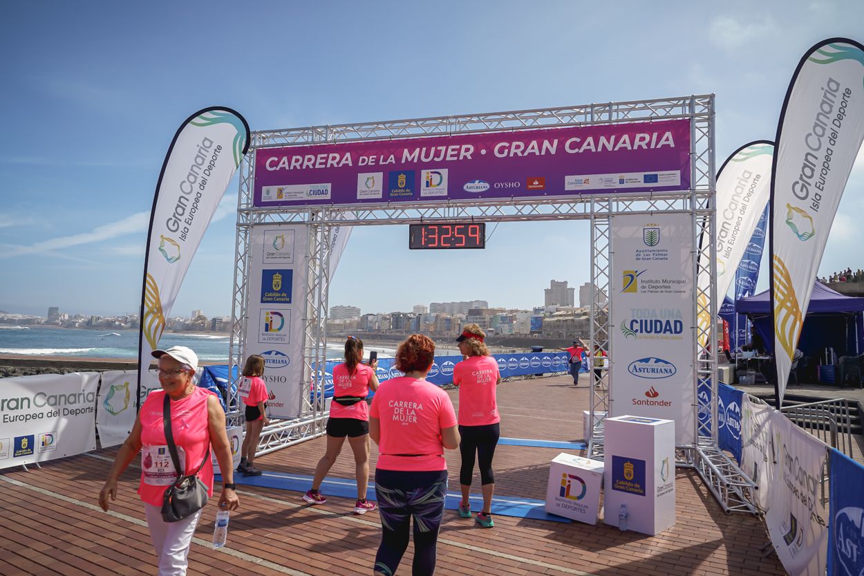 Las fotos de meta de la Carrera de la Mujer de Gran Canaria 12 32 10 15701 O