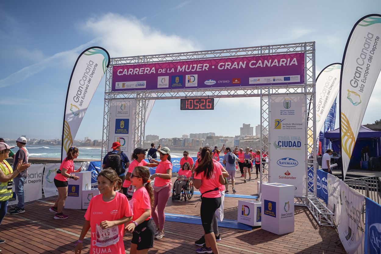 Las fotos de meta de la Carrera de la Mujer de Gran Canaria 12 04 36 15701 O