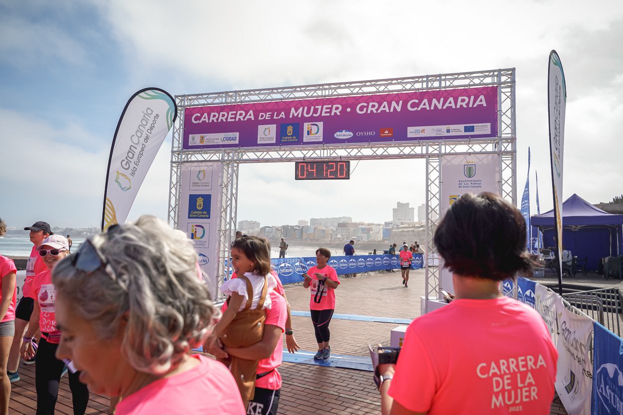 Las fotos de meta de la Carrera de la Mujer de Gran Canaria 11 40 31 15701 O