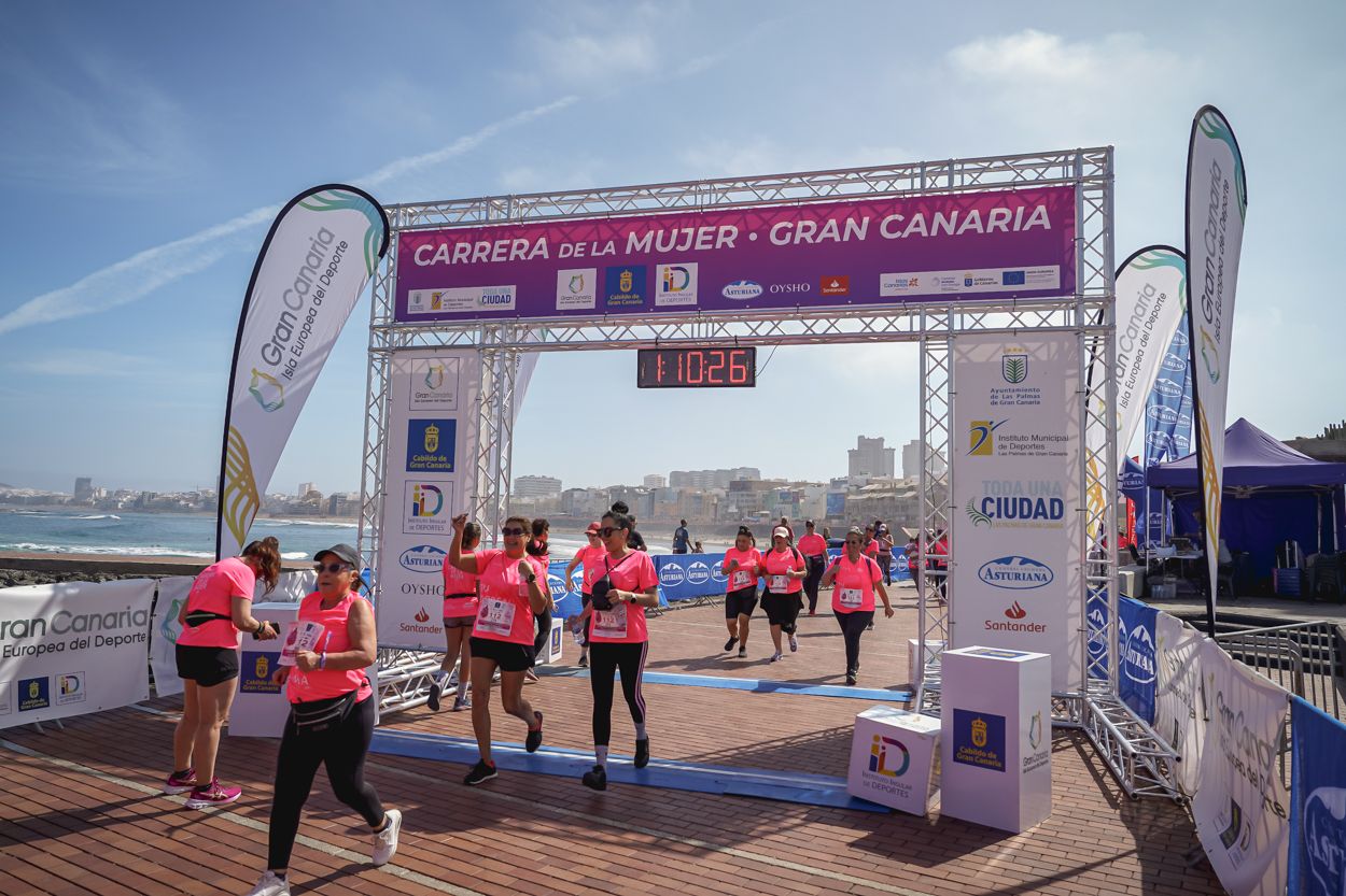 Las fotos de meta de la Carrera de la Mujer de Gran Canaria 12 09 37 15701 O