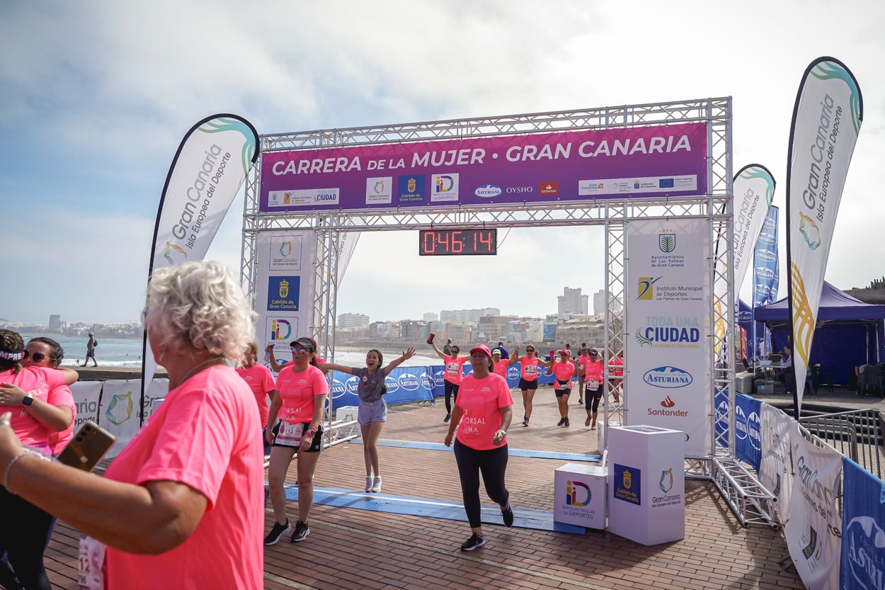 Las fotos de meta de la Carrera de la Mujer de Gran Canaria 11 45 25 15701 O