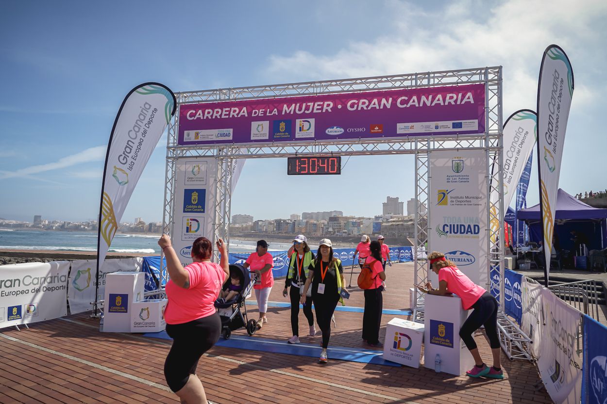 Las fotos de meta de la Carrera de la Mujer de Gran Canaria 12 29 51 15701 O