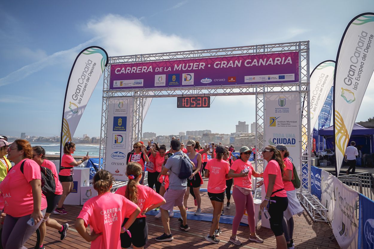 Las fotos de meta de la Carrera de la Mujer de Gran Canaria 12 04 41 15701 O