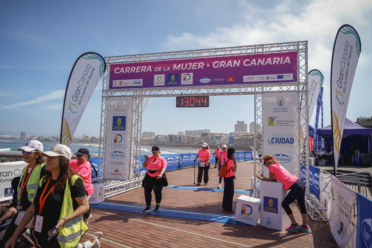 Las fotos de meta de la Carrera de la Mujer de Gran Canaria 12 29 54 15701 O