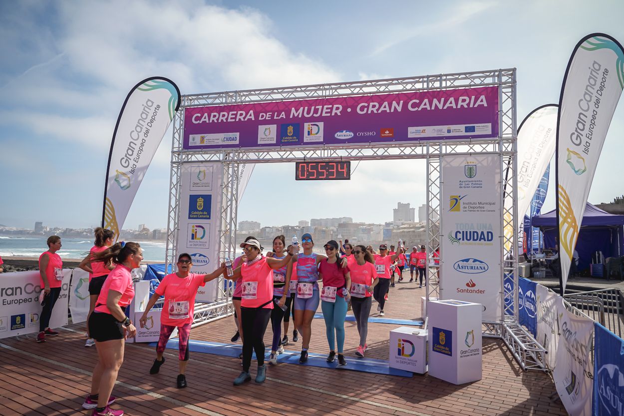 Las fotos de meta de la Carrera de la Mujer de Gran Canaria 11 54 45 15701 O