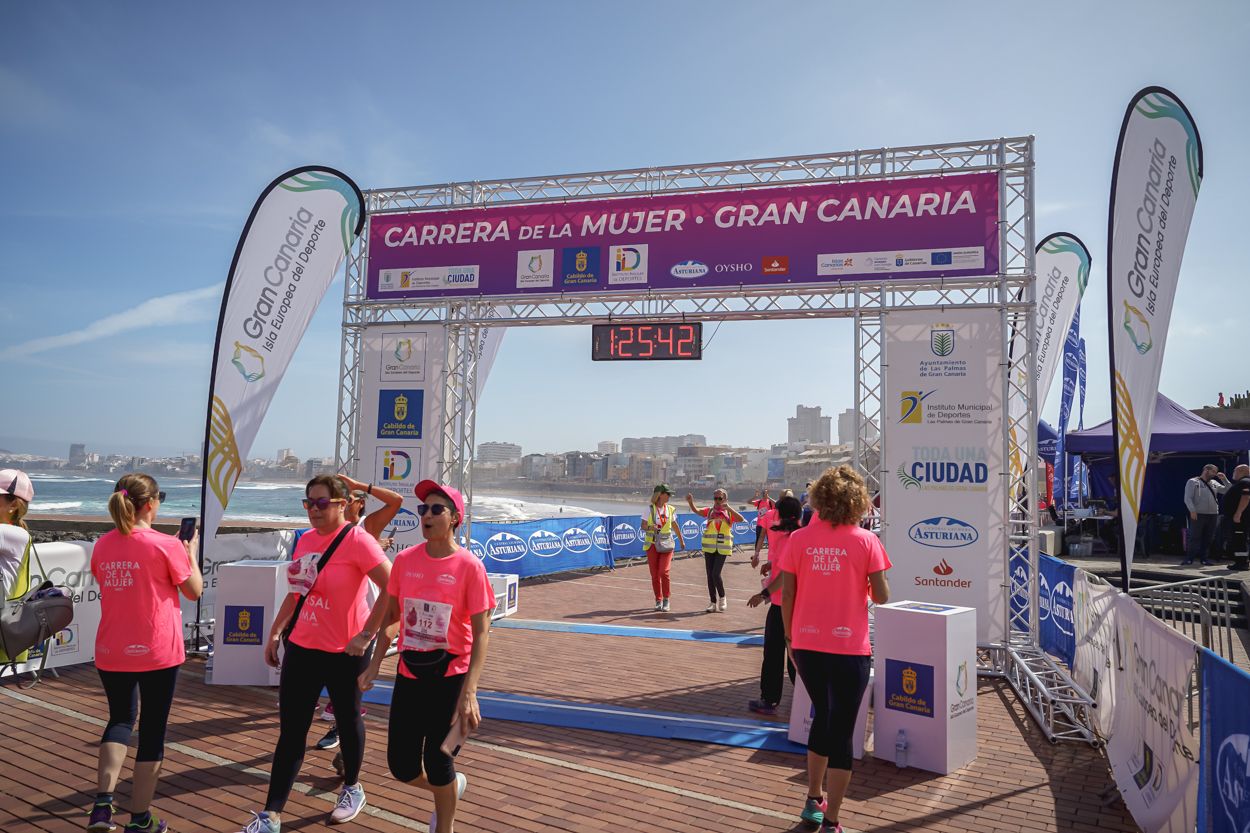 Las fotos de meta de la Carrera de la Mujer de Gran Canaria 12 24 53 15701 O