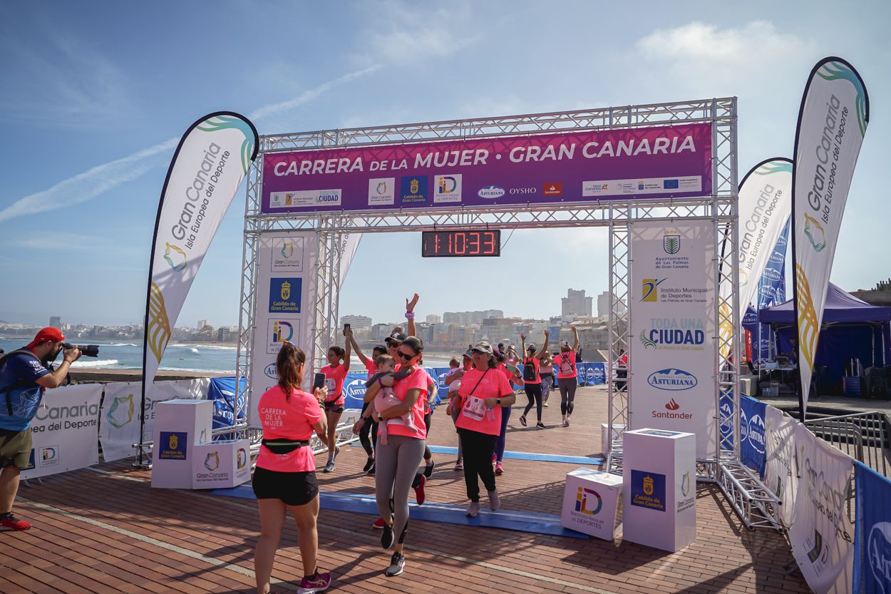 Las fotos de meta de la Carrera de la Mujer de Gran Canaria 12 09 44 15701 O
