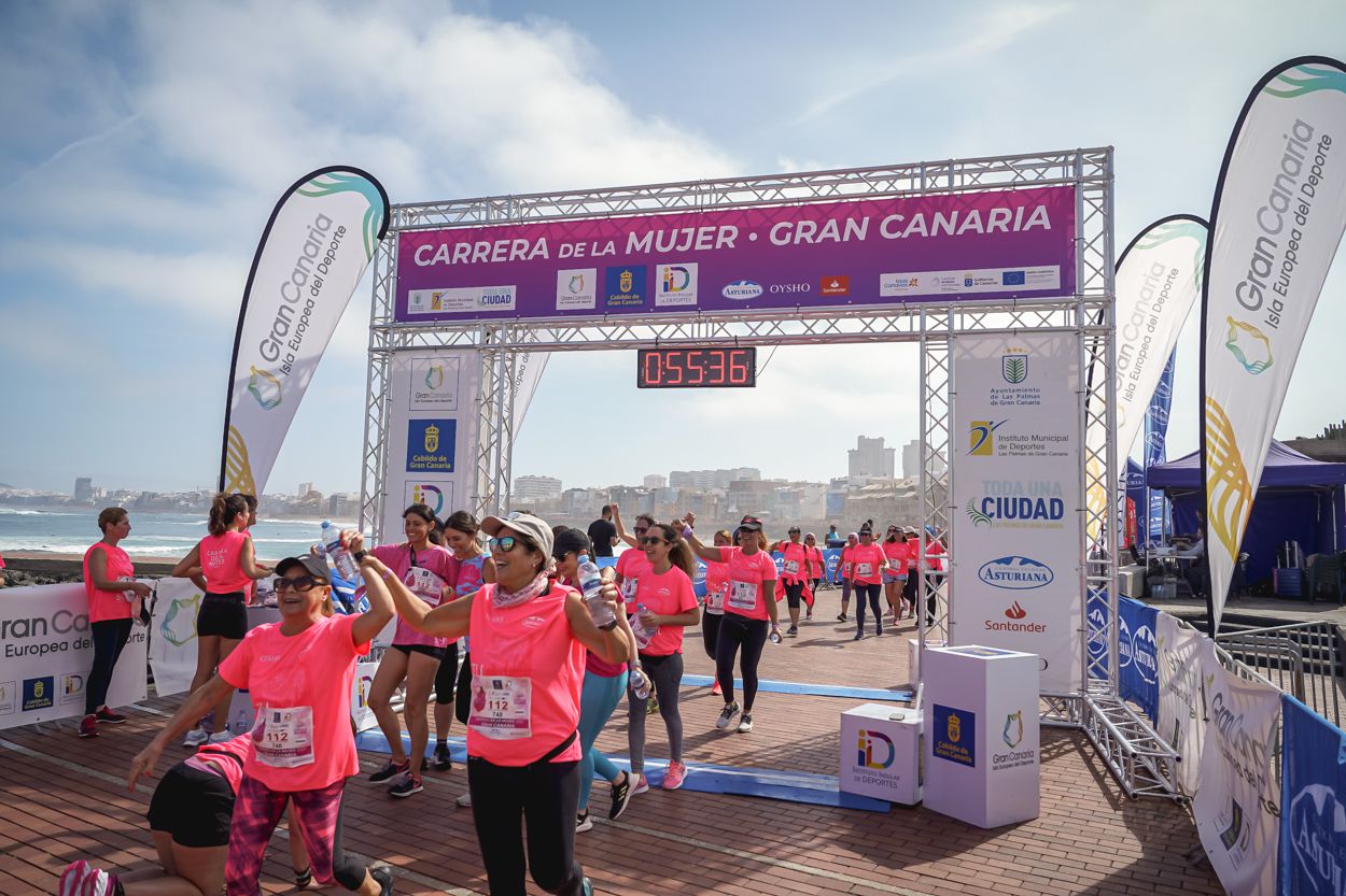 Las fotos de meta de la Carrera de la Mujer de Gran Canaria 11 54 47 15701 O