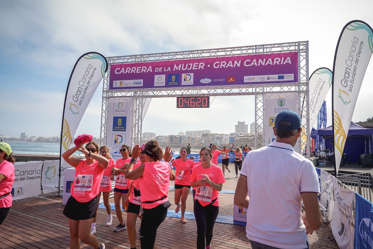 Las fotos de meta de la Carrera de la Mujer de Gran Canaria 11 45 31 15701 O