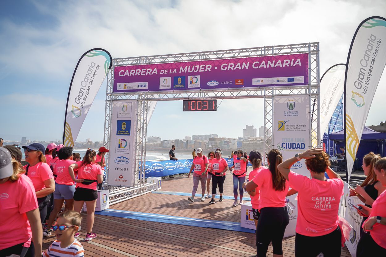 Las fotos de meta de la Carrera de la Mujer de Gran Canaria 11 59 42 15701 O