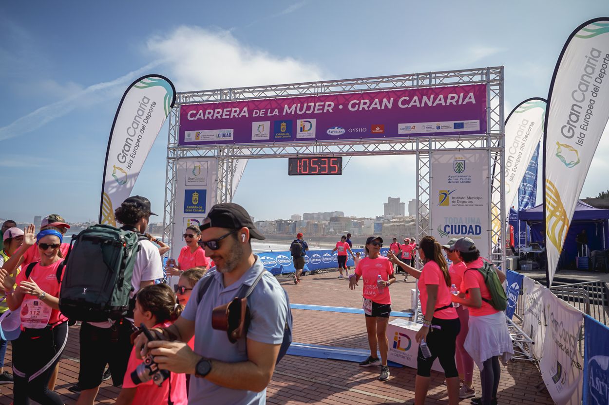 Las fotos de meta de la Carrera de la Mujer de Gran Canaria 12 04 46 15701 O
