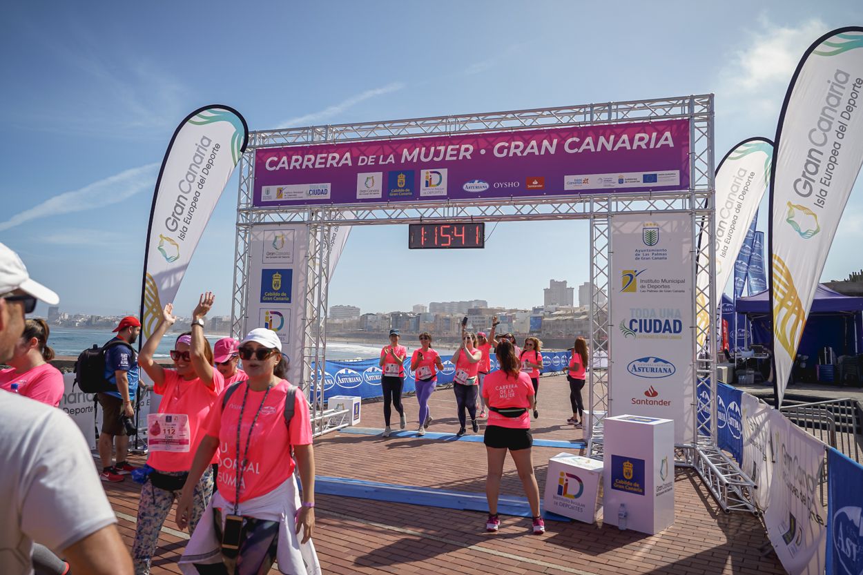 Las fotos de meta de la Carrera de la Mujer de Gran Canaria 12 14 52 15701 O