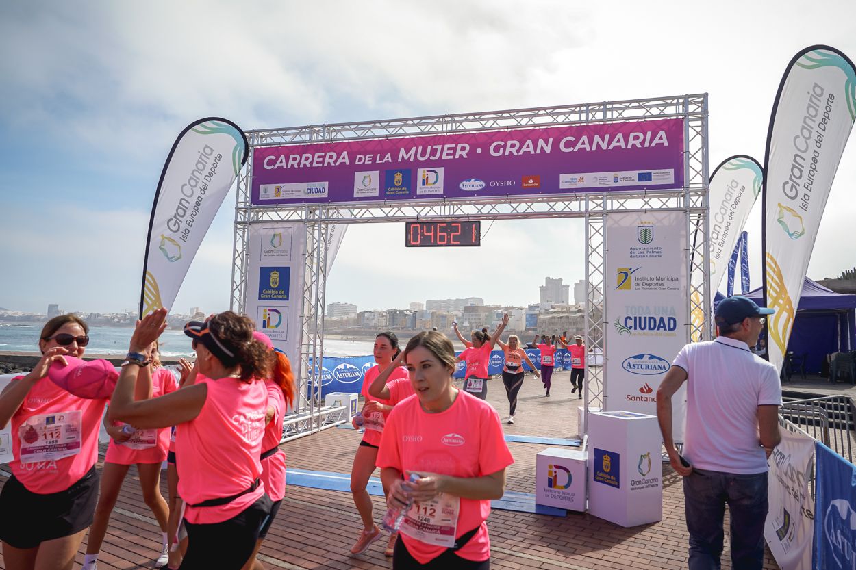 Las fotos de meta de la Carrera de la Mujer de Gran Canaria 11 45 32 15701 O