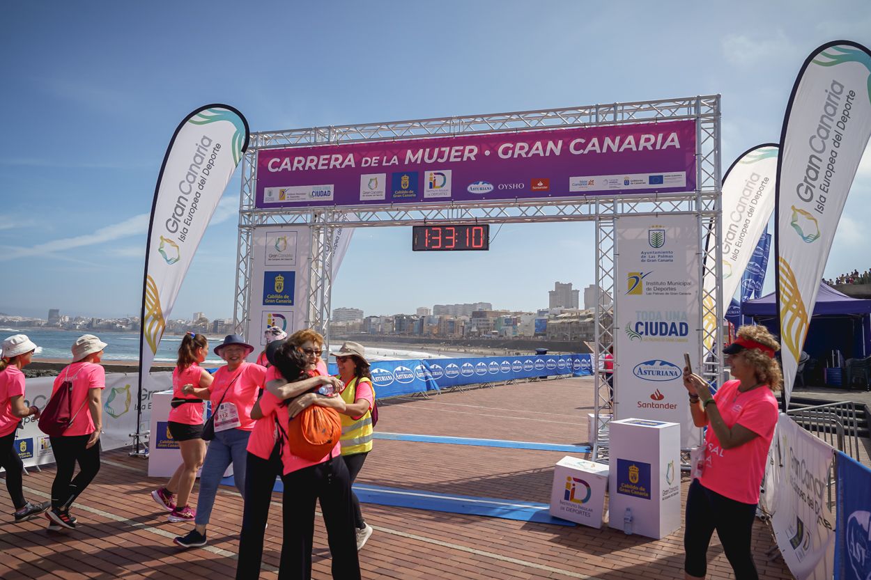 Las fotos de meta de la Carrera de la Mujer de Gran Canaria 12 32 21 15701 O