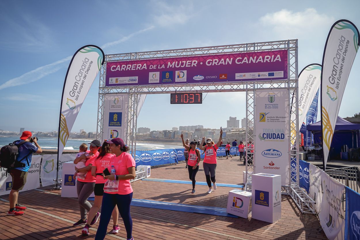Las fotos de meta de la Carrera de la Mujer de Gran Canaria 12 09 48 15701 O