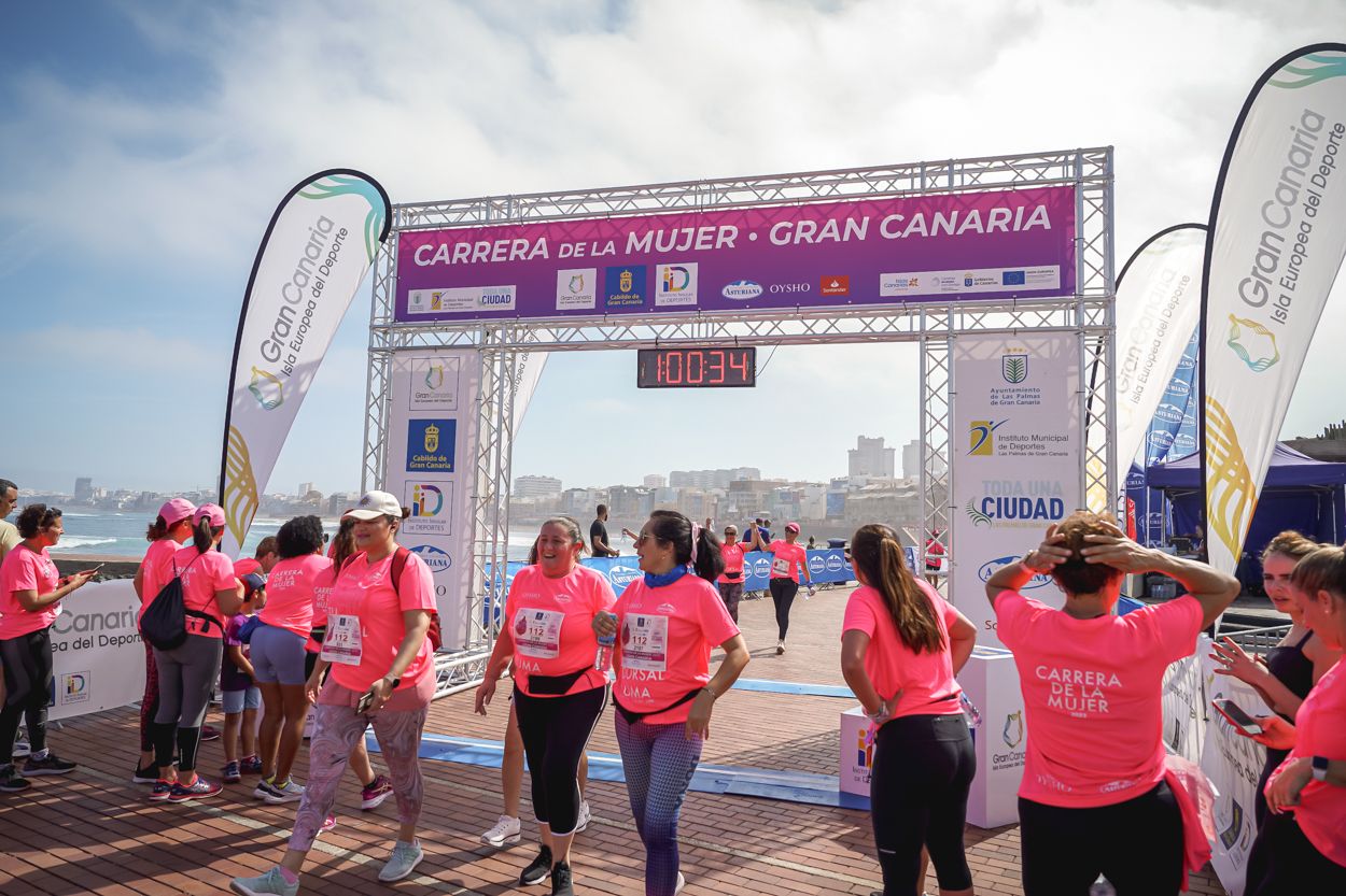 Las fotos de meta de la Carrera de la Mujer de Gran Canaria 11 59 45 15701 O