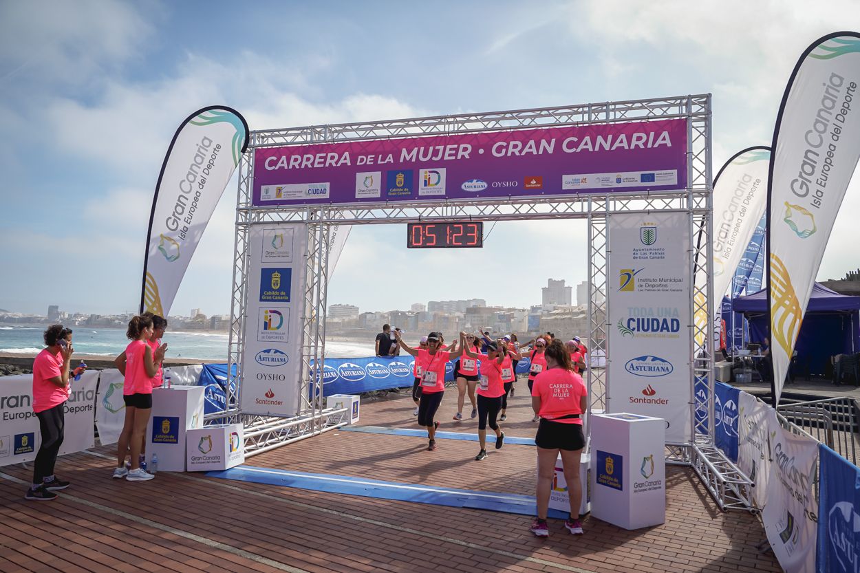 Las fotos de meta de la Carrera de la Mujer de Gran Canaria 11 50 34 15701 O